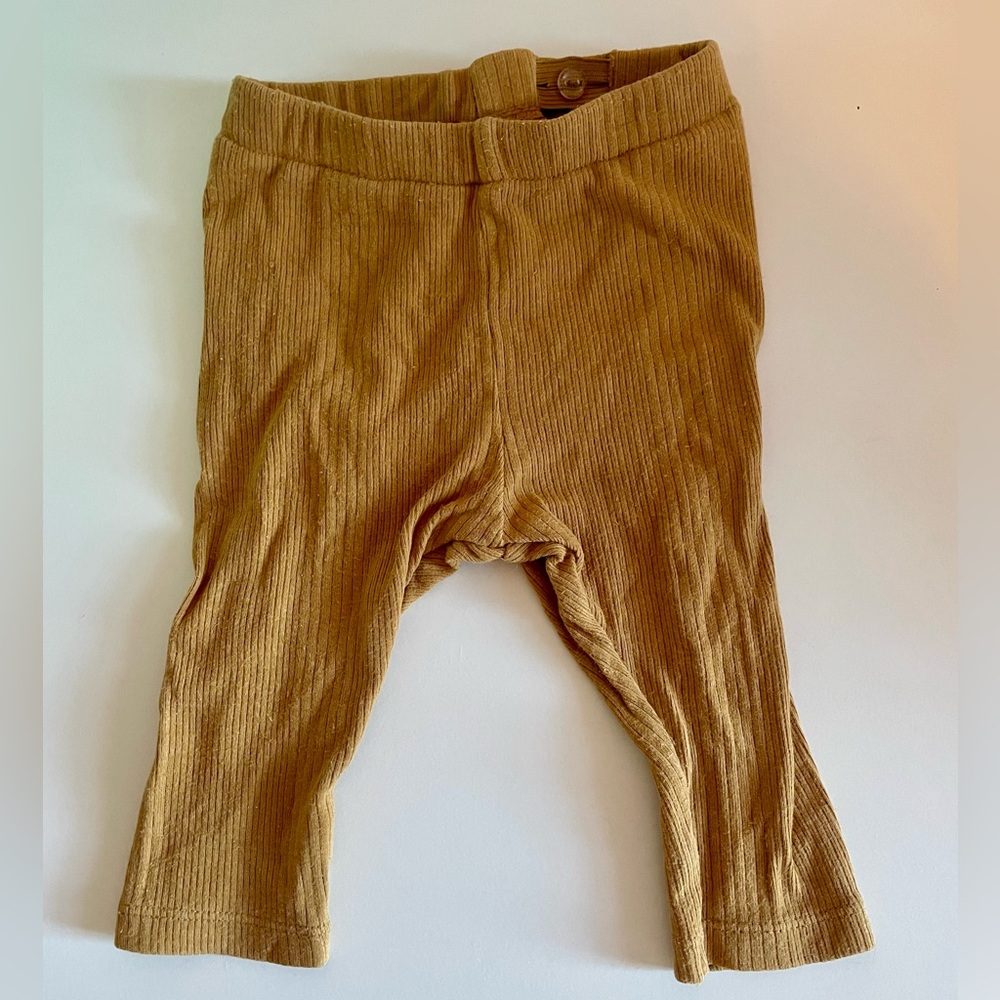 👶🏾H&M | Neutral Ribbed Leggings - Picture 2 of 6
